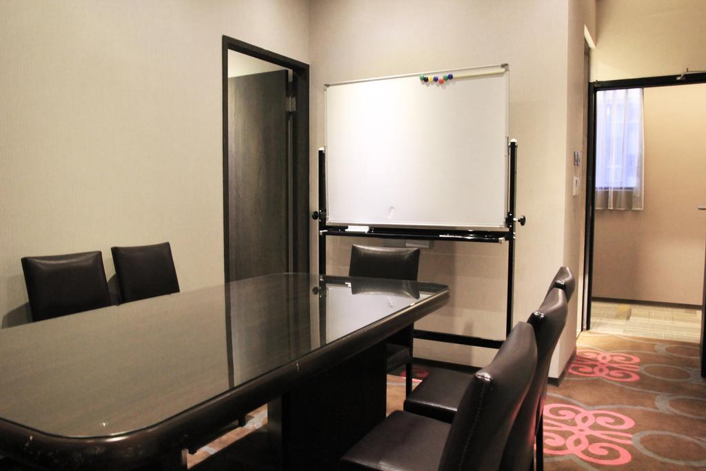 Capital Hotel Songshan Taipei Exterior foto