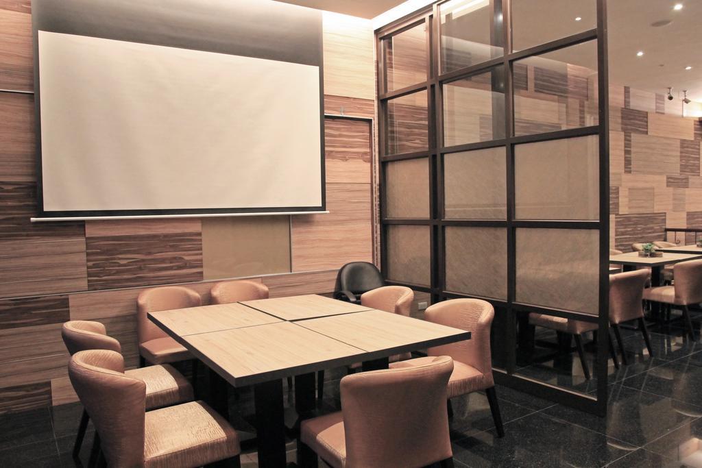 Capital Hotel Songshan Taipei Exterior foto