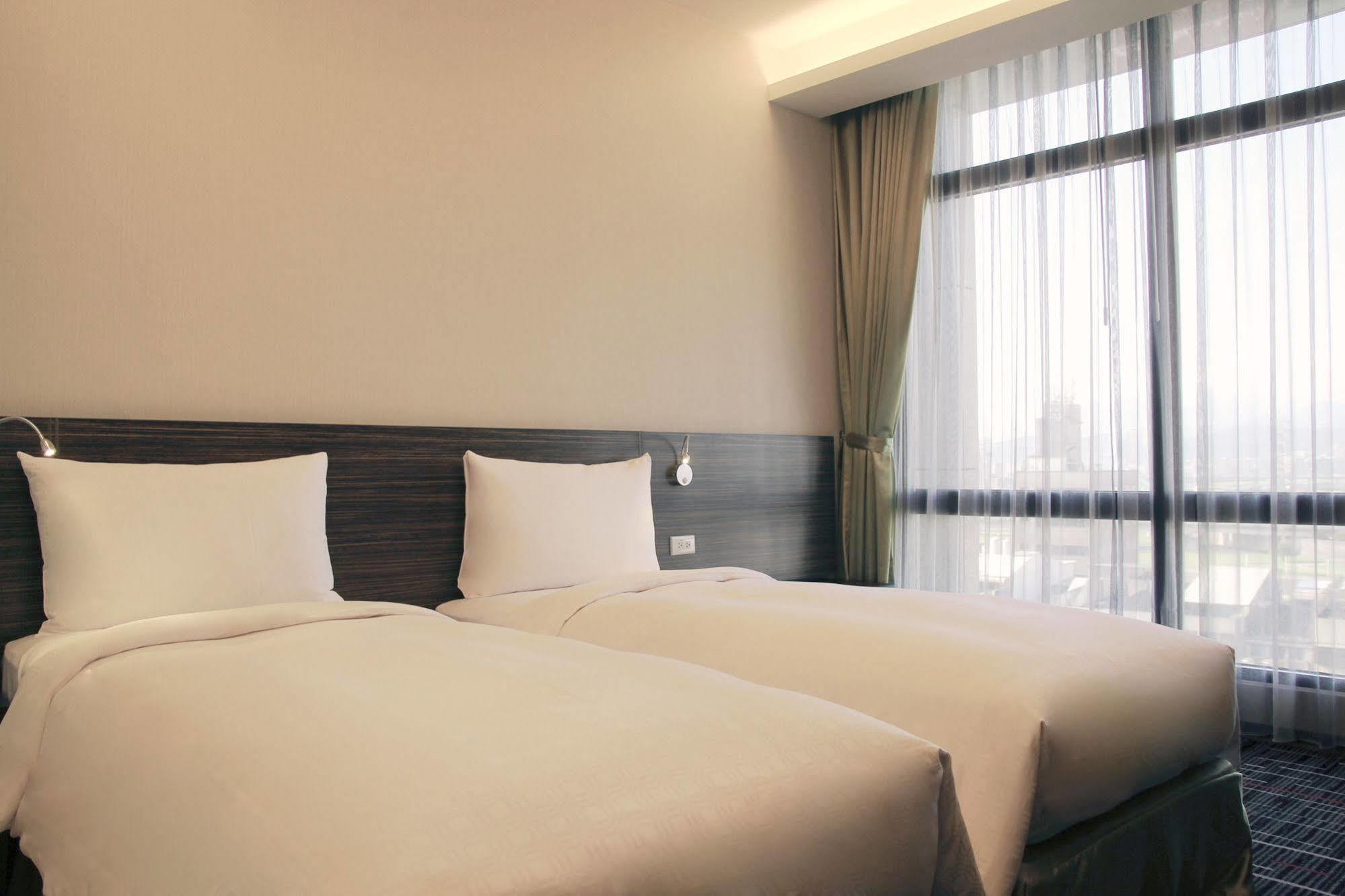 Capital Hotel Songshan Taipei Exterior foto